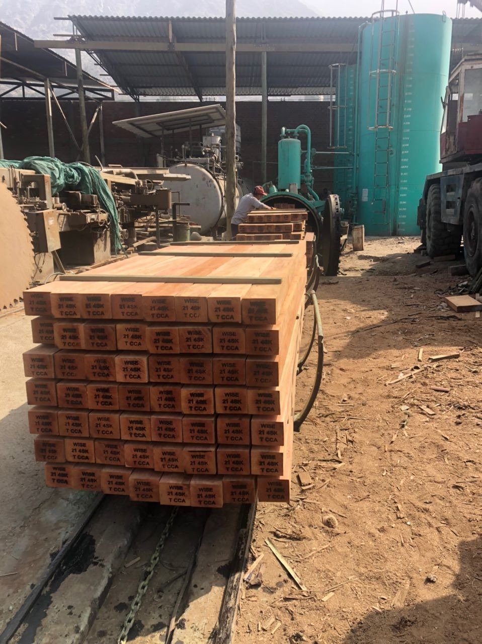 Tratamiento de Preservado de Madera