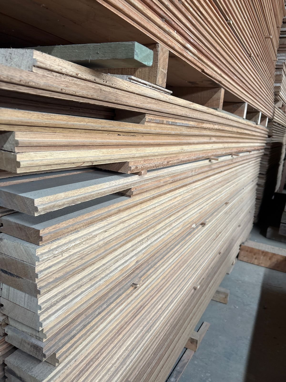 Carguío y despacho de productos de carpintería terminados