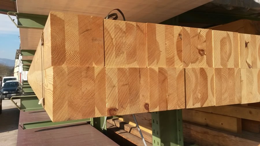 Acabado cepillado superficial de vigas laminadas